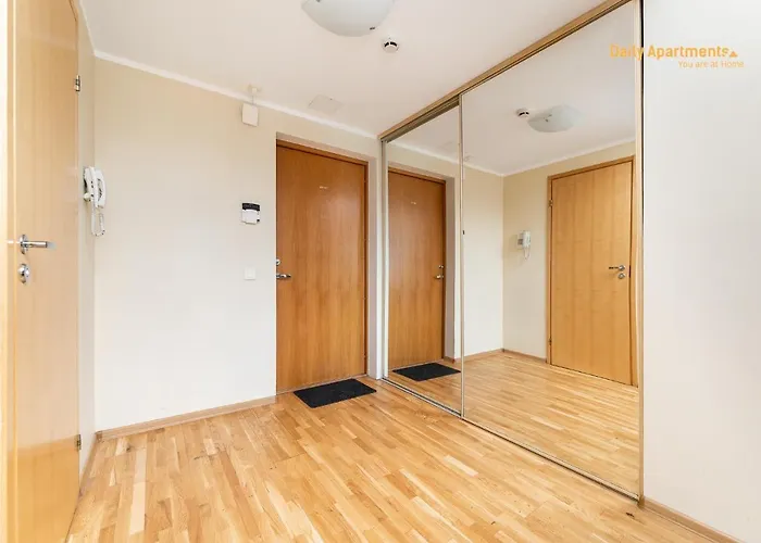 Luxury - Viru Keskus By Rikas Appartement *